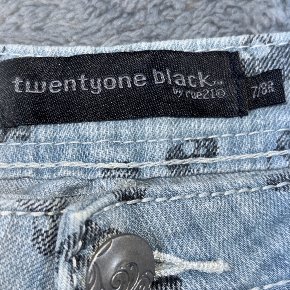 Twentyone Black By Rue21 Black Skull Women's Skinny Jeans Size 7/8 R - Picture 3 of 12
